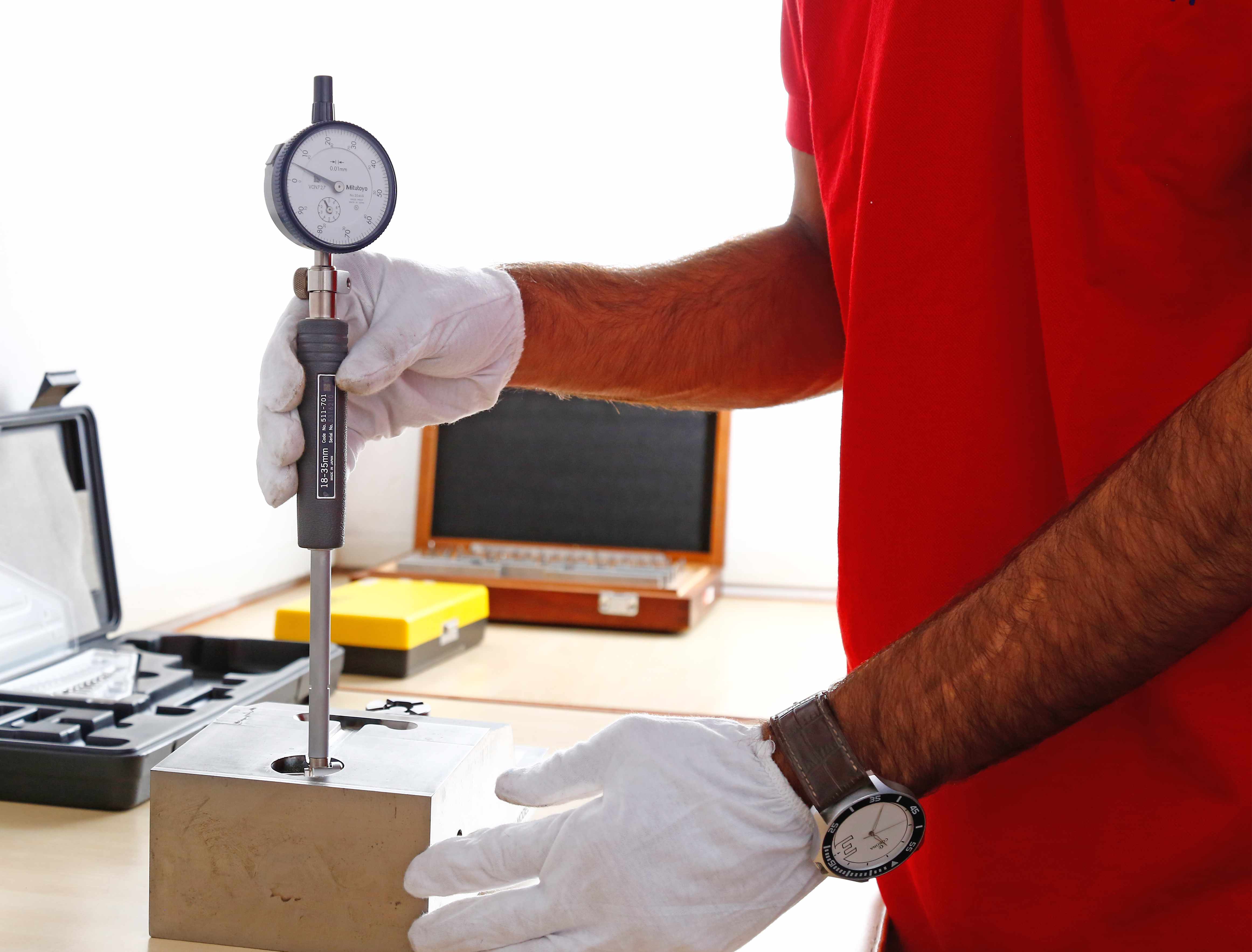 Integrated B2B Hardware OEM, Precision Engineering, Contract Manufacturing